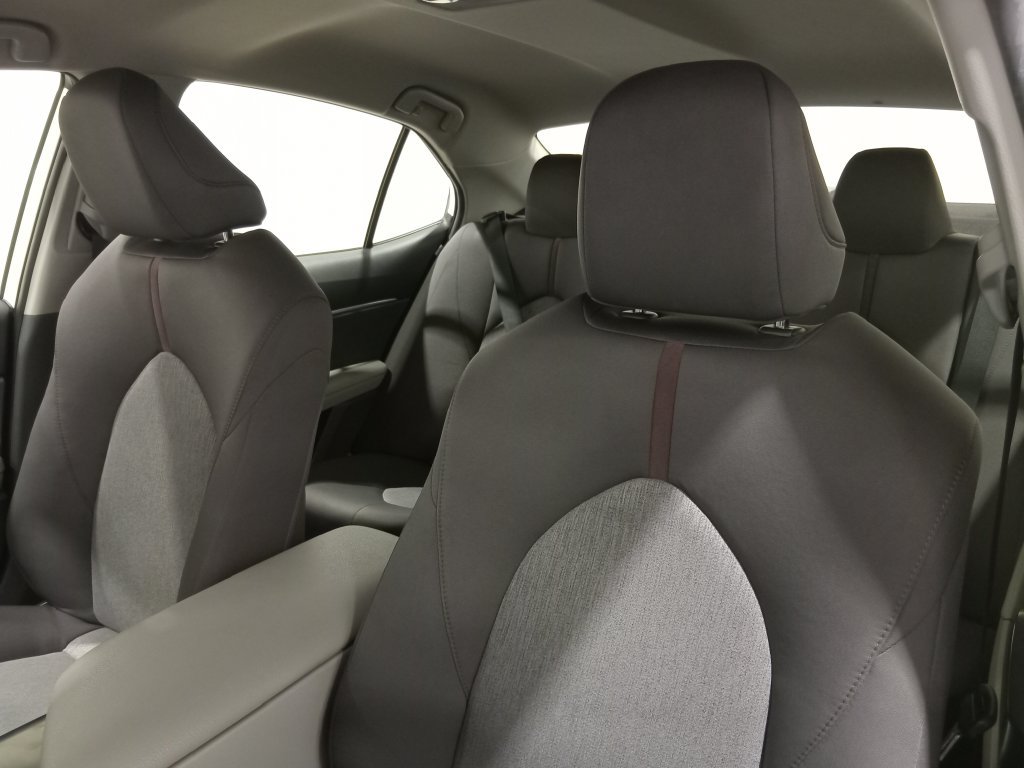 Used 2019 Toyota Camry LE FWD image 15