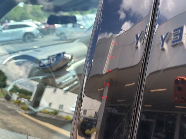 Certified 2023 Ford Explorer XLT w/ Equipment Group 202A AWD/4WD image 21