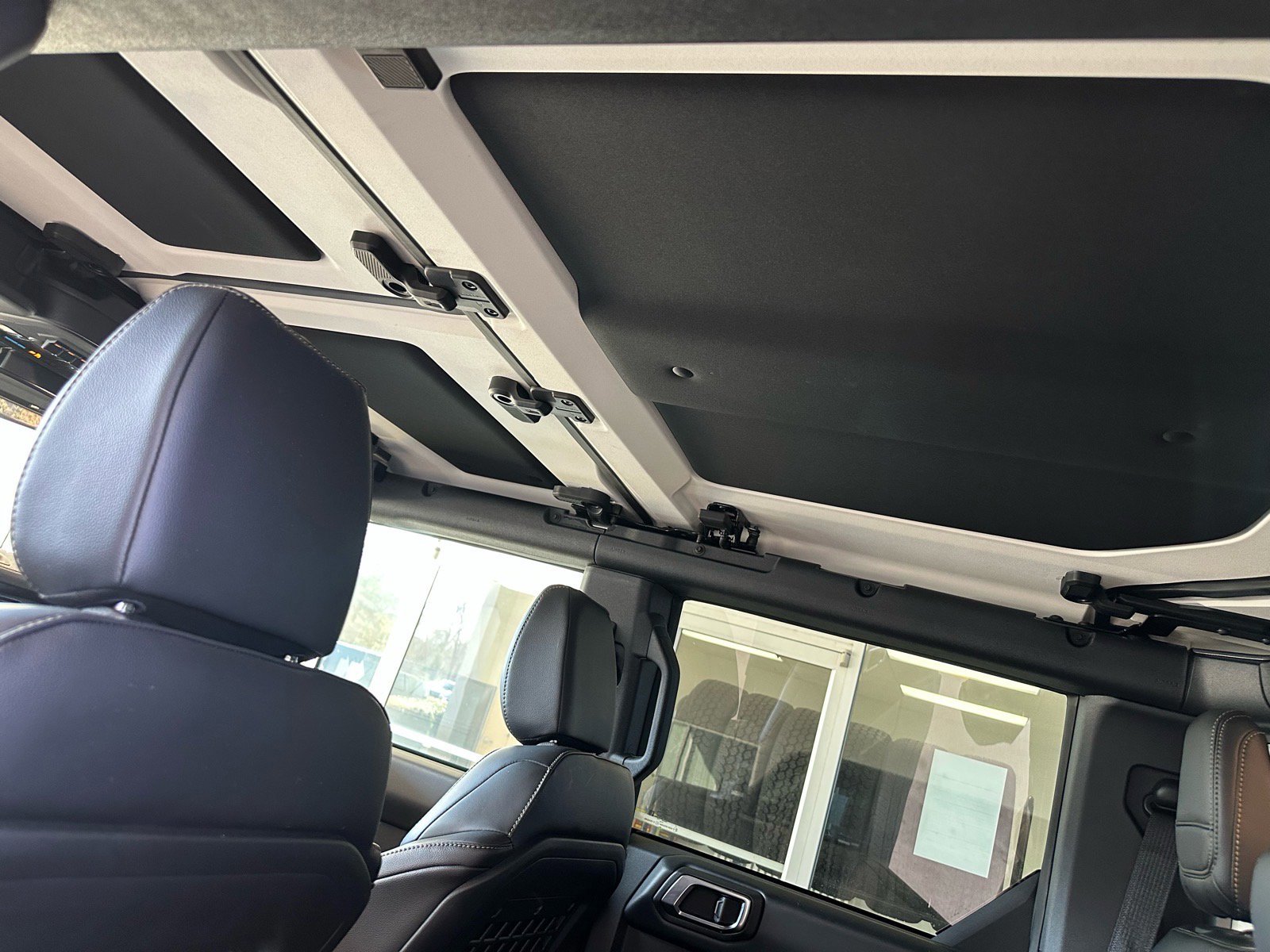 Certified 2025 Ford Bronco Badlands image 32