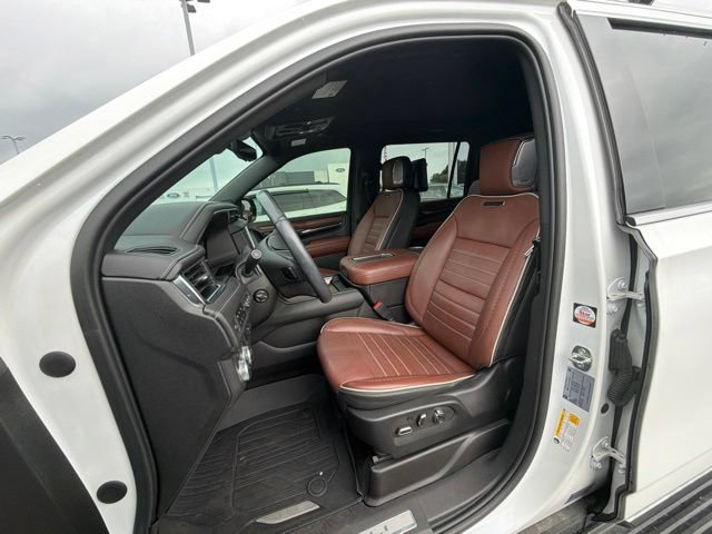 Used 2023 GMC Yukon XL Denali Ultimate AWD/4WD image 23