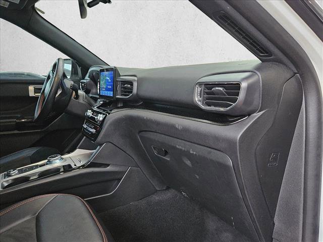 Certified 2023 Ford Explorer ST-Line w/ Class IV Trailer Tow Package AWD/4WD image 17