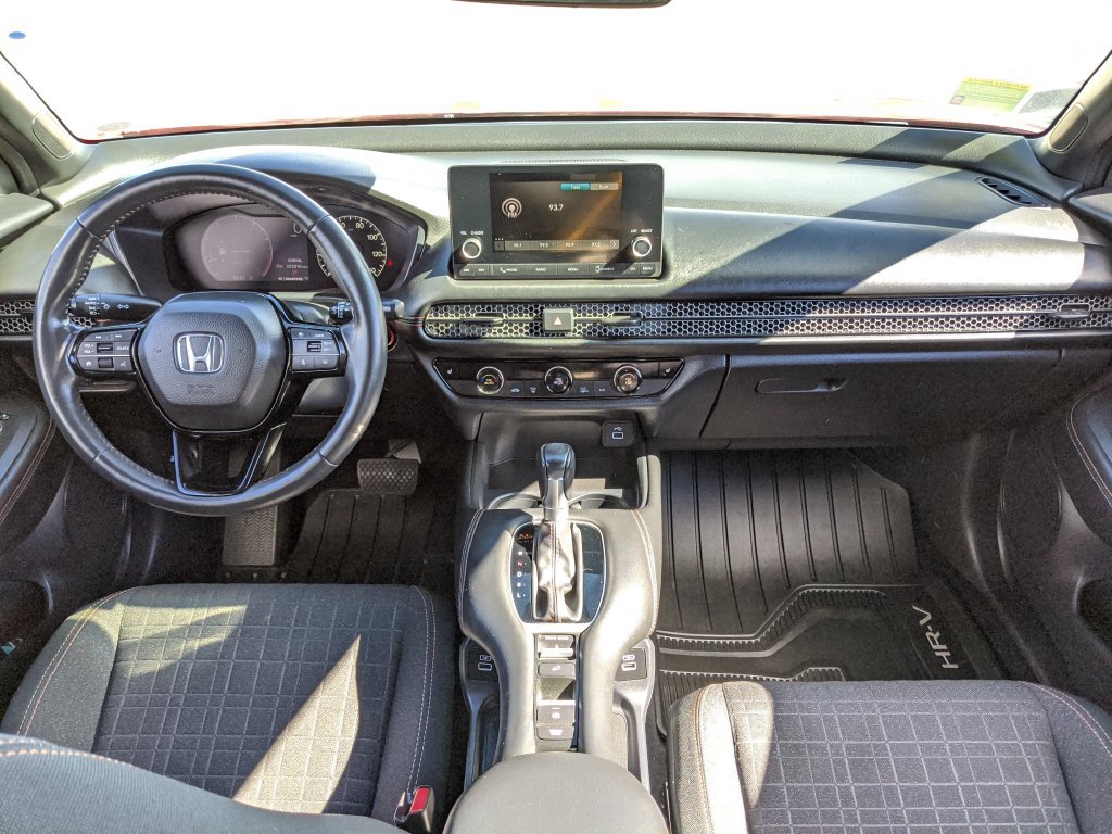 Used 2023 Honda HR-V Sport image 7