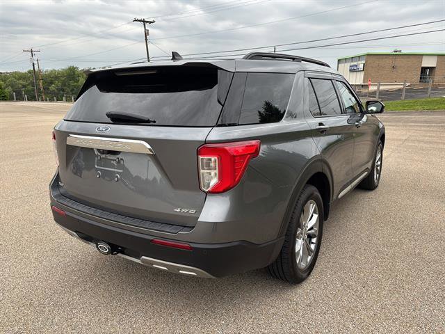 Certified 2022 Ford Explorer XLT w/ Equipment Group 202A AWD/4WD image 4