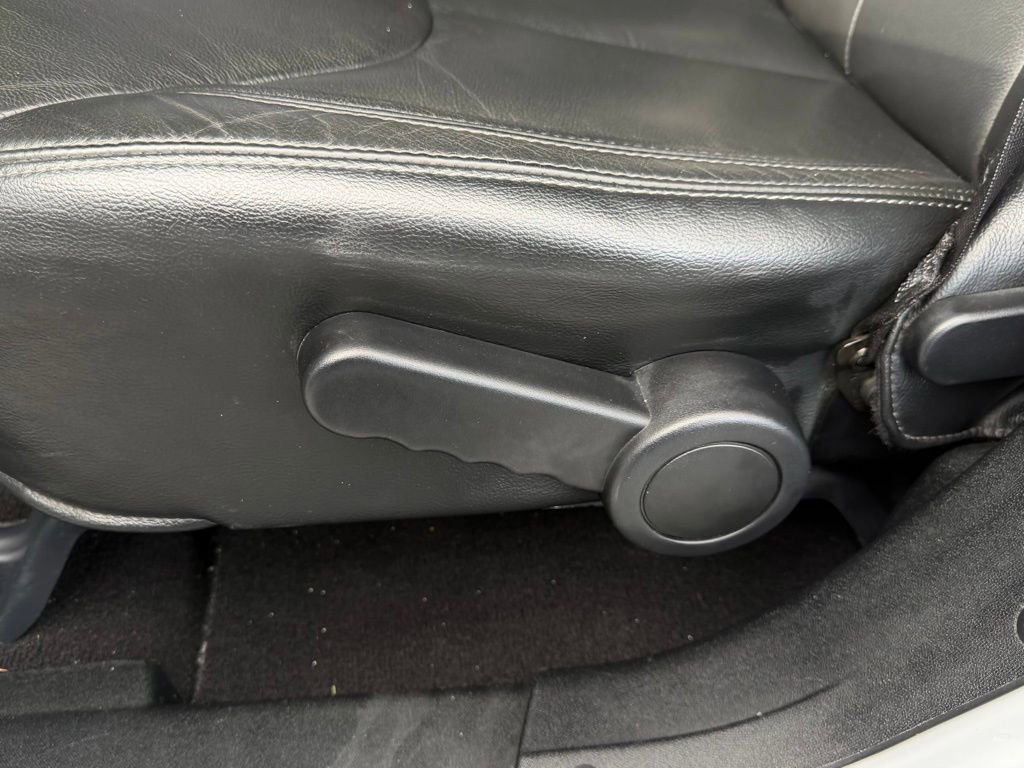 Used 2018 Jeep Wrangler Unlimited Sahara image 19