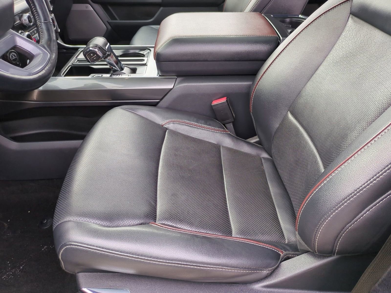 Certified 2023 Ford F150 Lariat w/ Equipment Group 502A High image 19