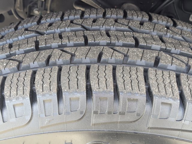 Certified 2021 Ford F150 Lariat w/ Equipment Group 502A High image 12