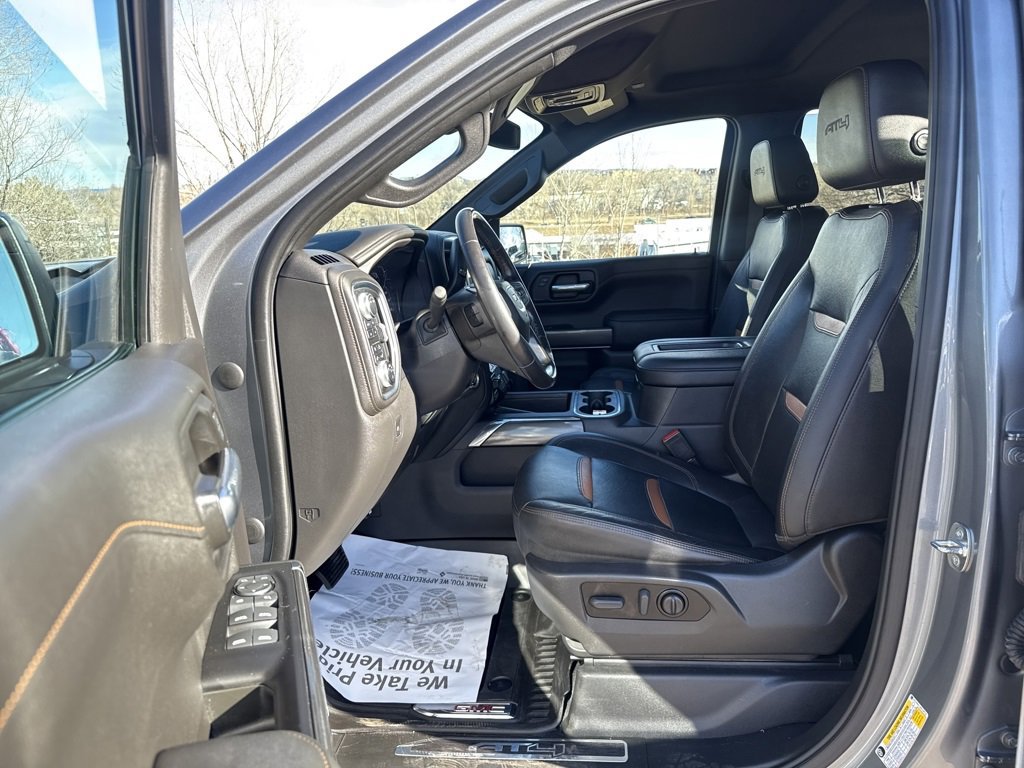 Used 2022 GMC Sierra 1500 AT4 w/ AT4 Preferred Package image 12