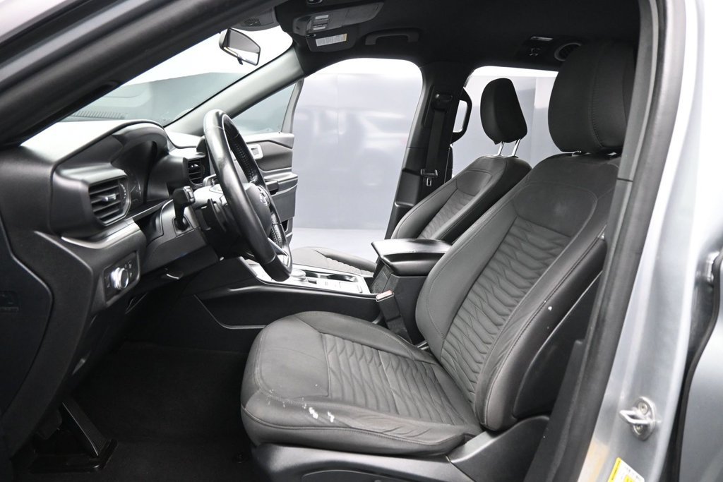 Certified 2020 Ford Explorer XLT RWD image 10