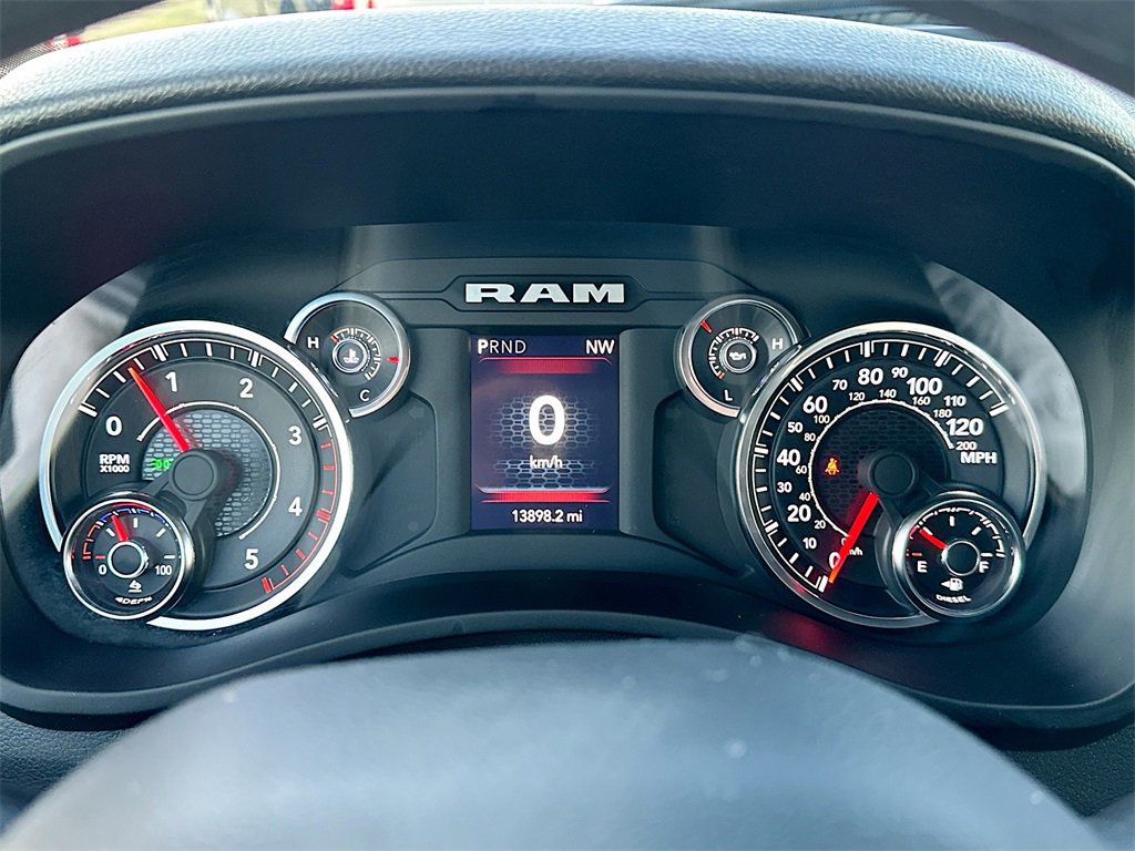 Used 2024 RAM 2500 Tradesman w/ Chrome Appearance Group image 13