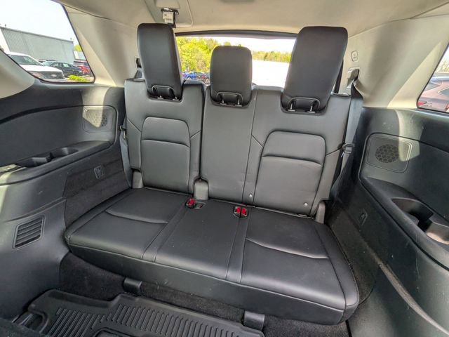 Used 2024 Nissan Pathfinder Platinum AWD/4WD image 19