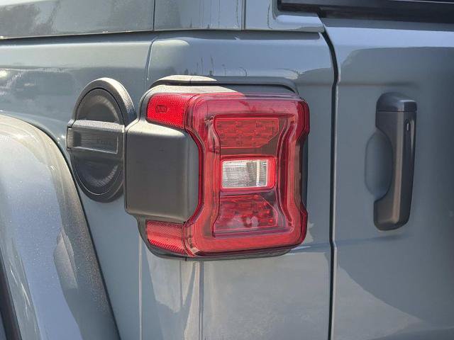 Used 2024 Jeep Wrangler Unlimited Rubicon 392 AWD/4WD image 8