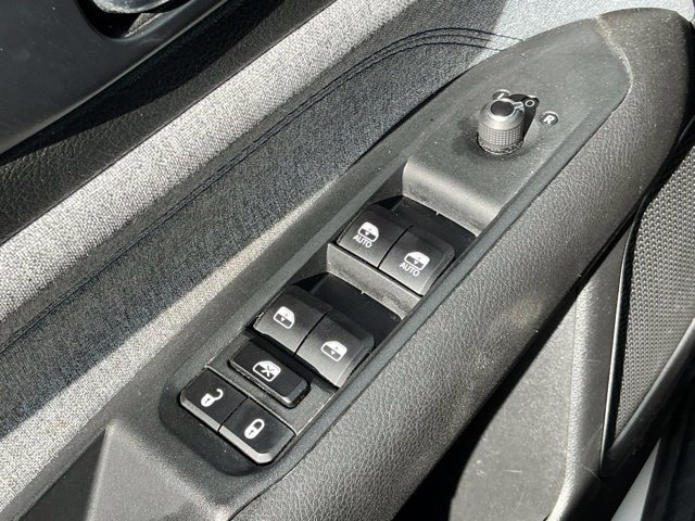 Used 2024 Jeep Compass Latitude AWD/4WD image 15
