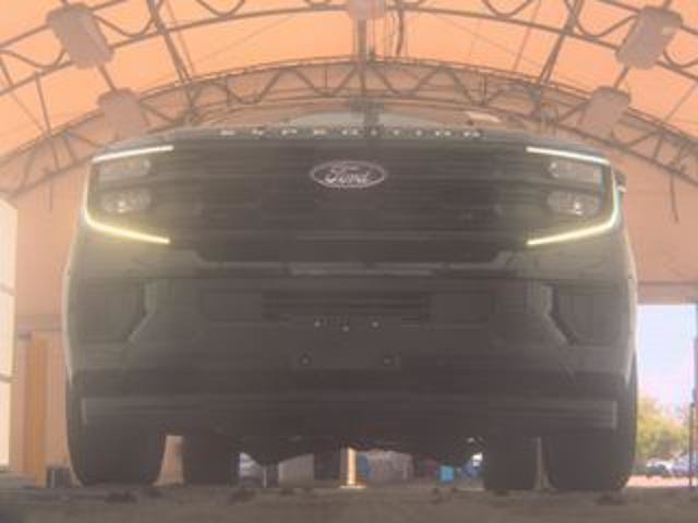 Certified 2025 Ford Expedition Active AWD/4WD image 7