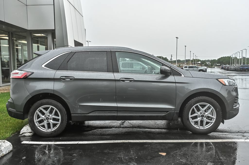 Certified 2024 Ford Edge SEL w/ Convenience Package AWD/4WD image 11
