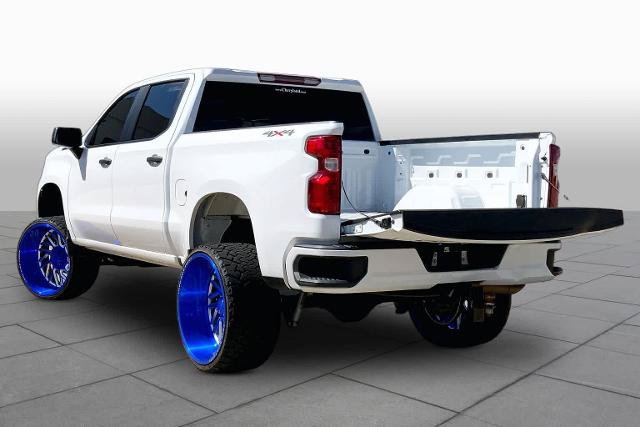 Used 2025 Chevrolet Silverado 1500 Custom w/ Turbomax Blackout Package AWD/4WD image 12