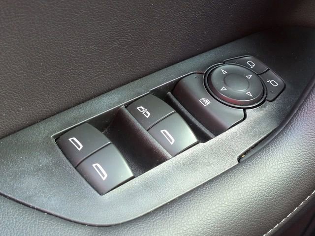 Used 2022 Chevrolet Blazer LT image 25