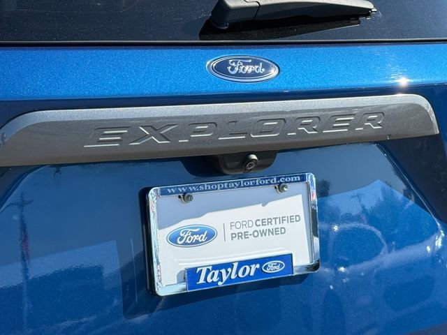 Certified 2023 Ford Explorer XLT w/ Equipment Group 202A AWD/4WD image 30