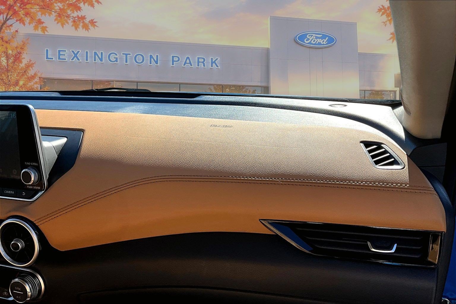 Used 2025 Nissan Sentra SV w/ SV Premium Package FWD image 26