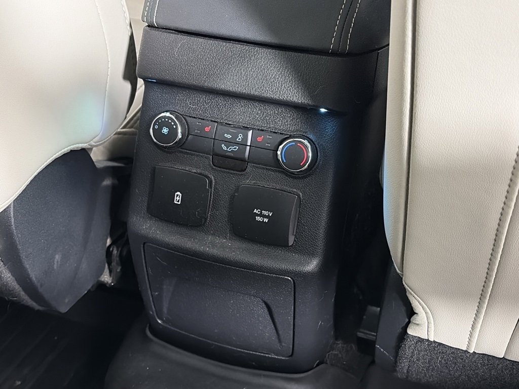 Certified 2017 Ford Explorer Platinum image 30