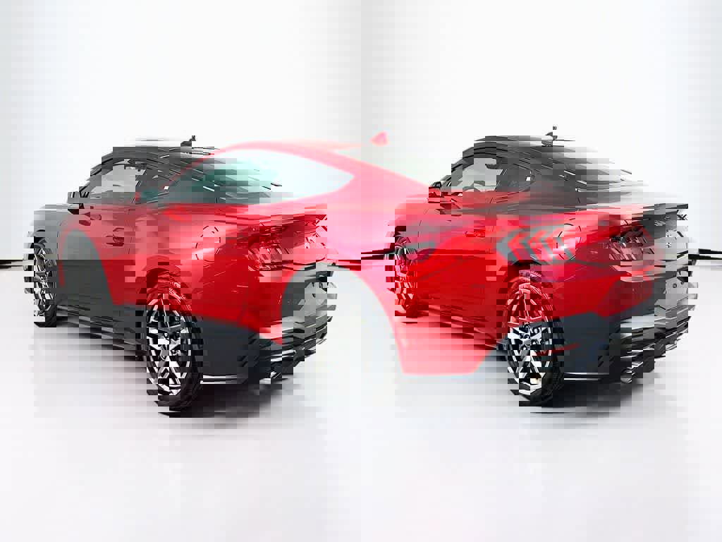 Certified 2024 Ford Mustang Coupe image 3