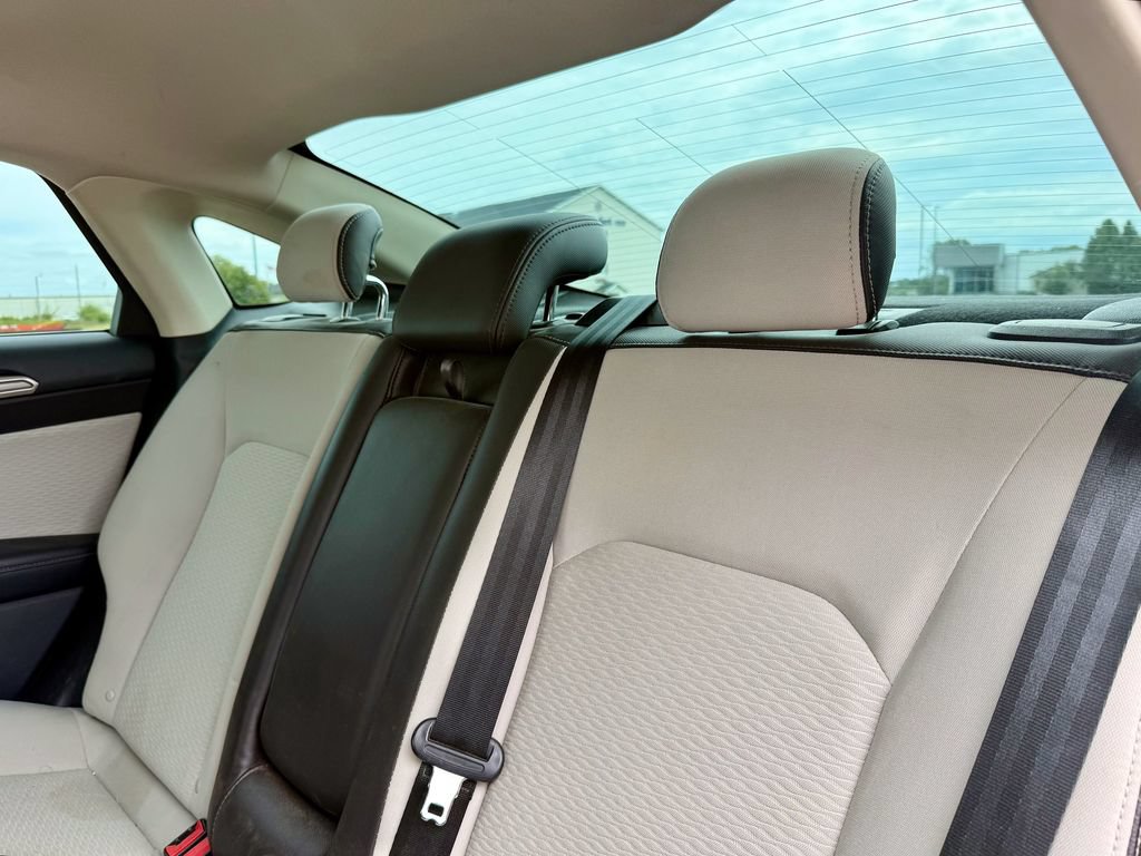 Certified 2019 Ford Fusion SE w/ Equipment Group 151A FWD image 12