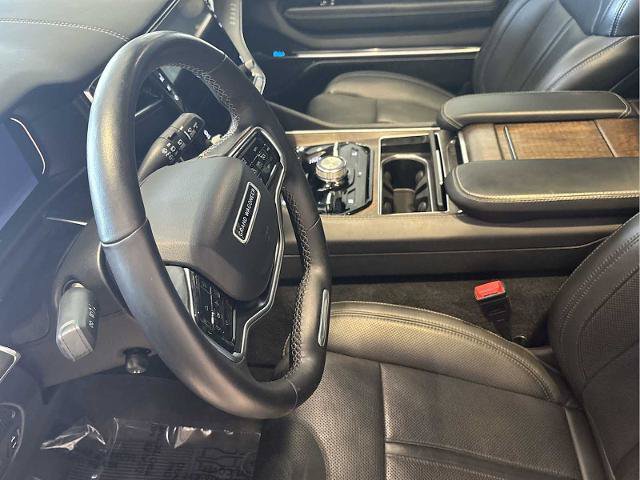Used 2022 Jeep Grand Wagoneer Series I AWD/4WD image 20