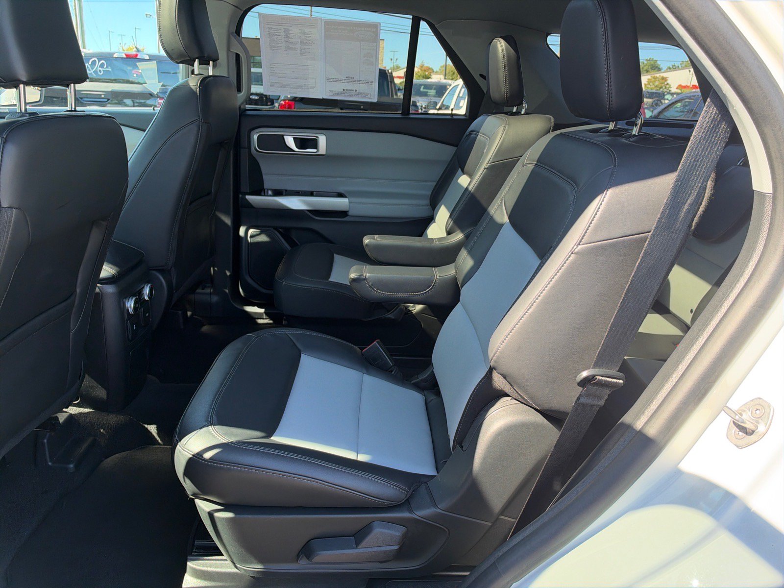 Certified 2023 Ford Explorer XLT w/ Equipment Group 202A AWD/4WD image 9
