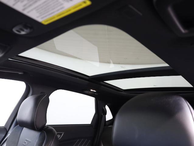 Certified 2019 Ford Edge ST w/ Equipment Group 401A image 17