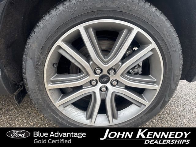 Certified 2024 Ford Edge Titanium w/ Equipment Group 301A image 18