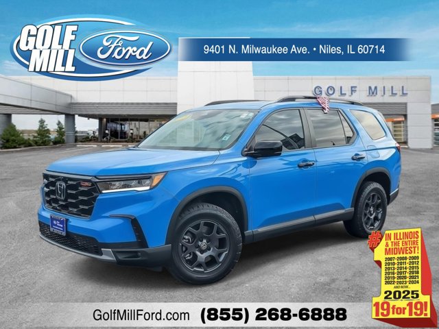 Used 2025 Honda Pilot TrailSport image 1