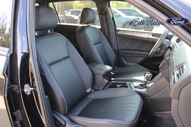 Used 2024 Volkswagen Tiguan SE R-Line FWD image 11