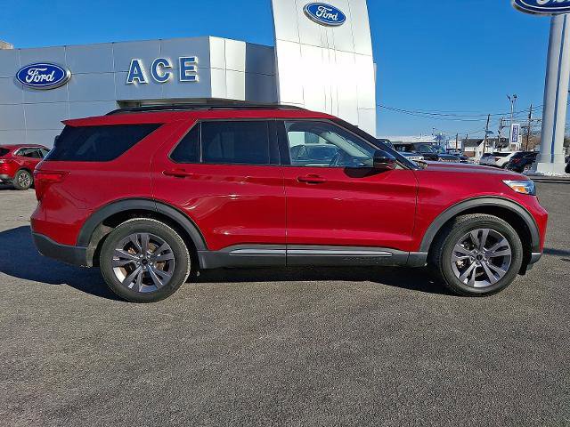 Certified 2022 Ford Explorer XLT w/ Equipment Group 202A image 5