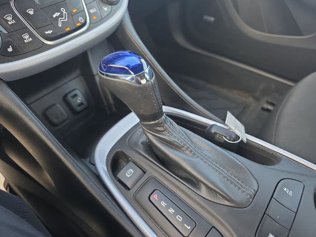 Used 2017 Chevrolet Volt LT w/ Comfort Package image 36