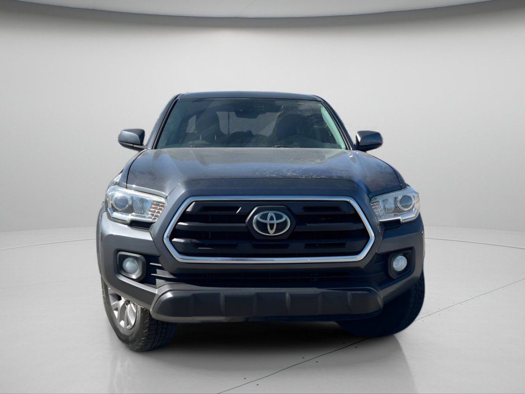 Used 2018 Toyota Tacoma SR5 RWD image 17