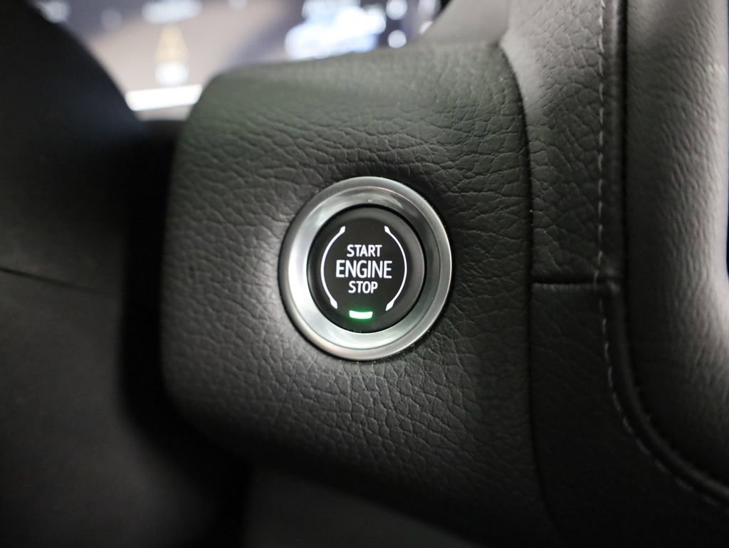 Used 2023 GMC Yukon Denali image 19