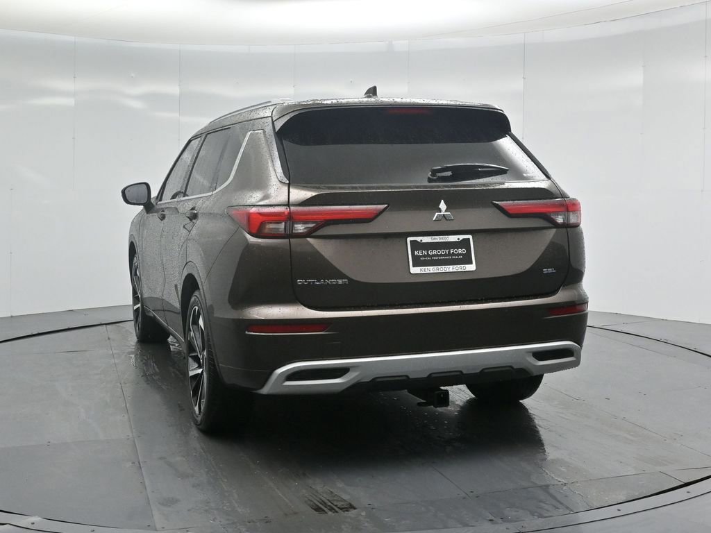 Used 2022 Mitsubishi Outlander SEL image 18