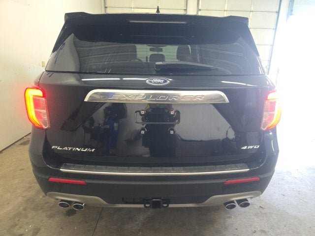 Certified 2024 Ford Explorer Platinum w/ Technology Package AWD/4WD image 11