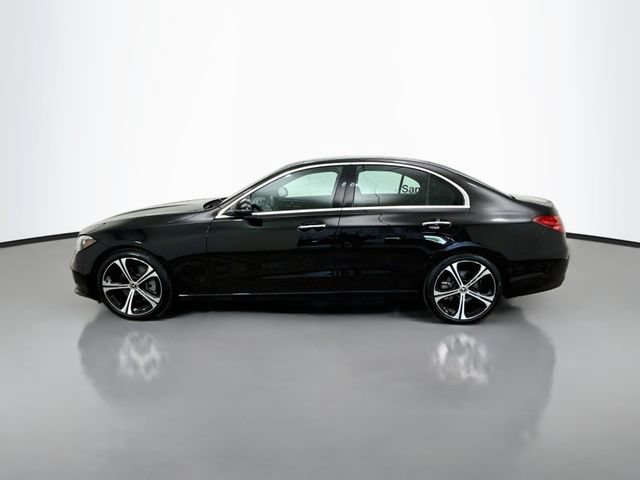 Used 2025 Mercedes-Benz C 300 Sedan image 4
