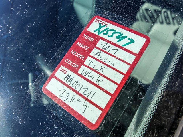 Used 2017 Acura TLX V6 image 32