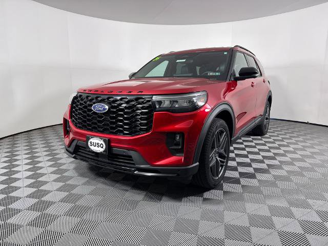 Certified 2025 Ford Explorer ST-Line w/ ST-Line Street Pack image 17