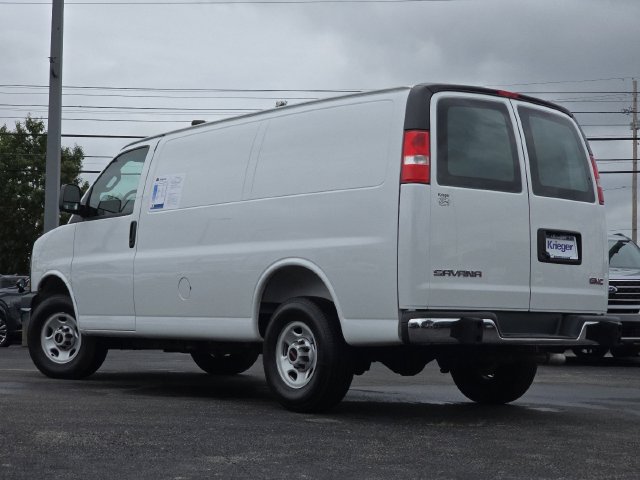 Used 2025 GMC Savana 2500 w/ Driver Convenience Package RWD image 11