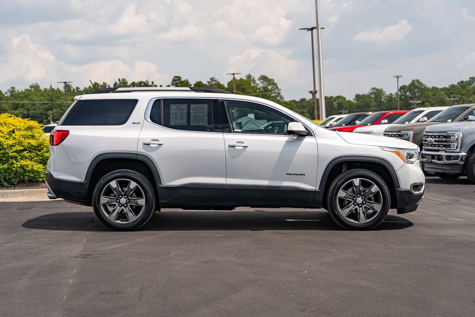 Used 2018 GMC Acadia SLT FWD image 8