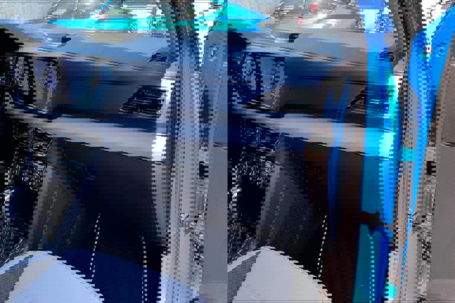 Used 2023 Volkswagen Taos SE image 20