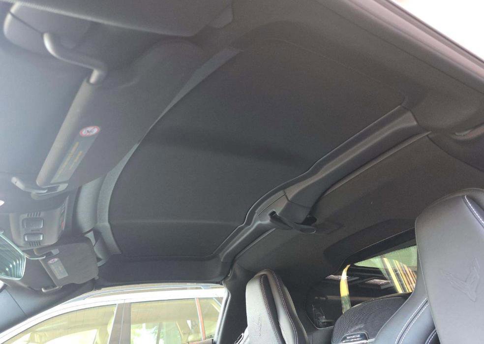 Used 2020 Chevrolet Corvette Stingray Coupe w/ Chrome Exterior Badge Package image 9