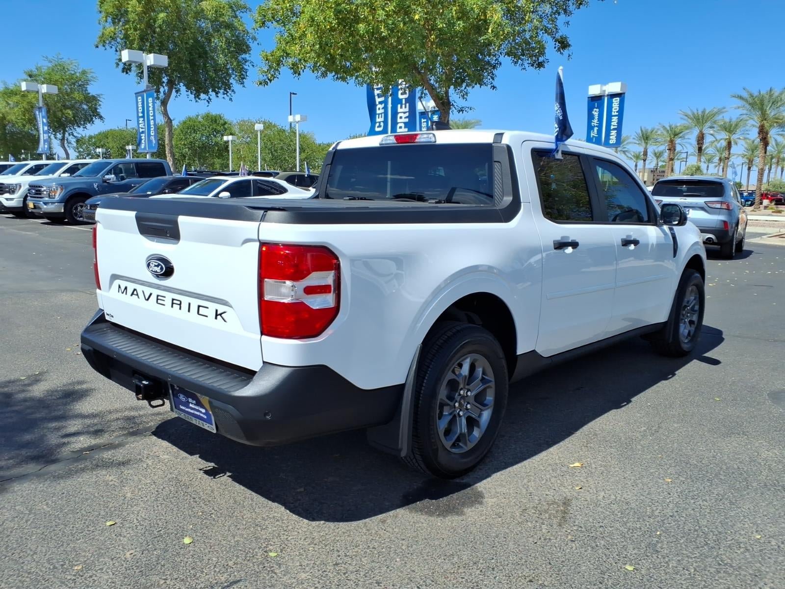 Certified 2025 Ford Maverick XLT w/ XLT Luxury Package AWD/4WD image 4