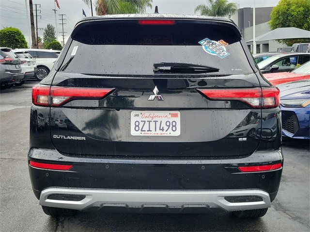 Used 2022 Mitsubishi Outlander SE image 4