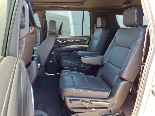Used 2024 GMC Yukon XL Denali w/ LPO, Illumination Package RWD image 12