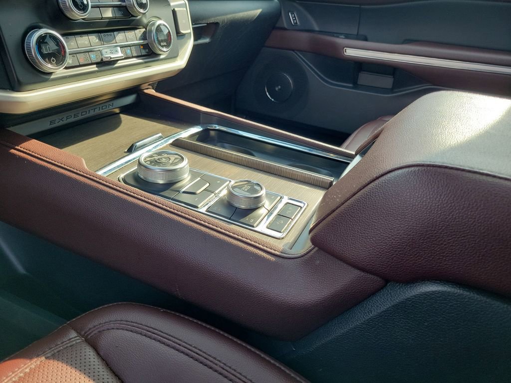 Certified 2024 Ford Expedition Max Limited image 29