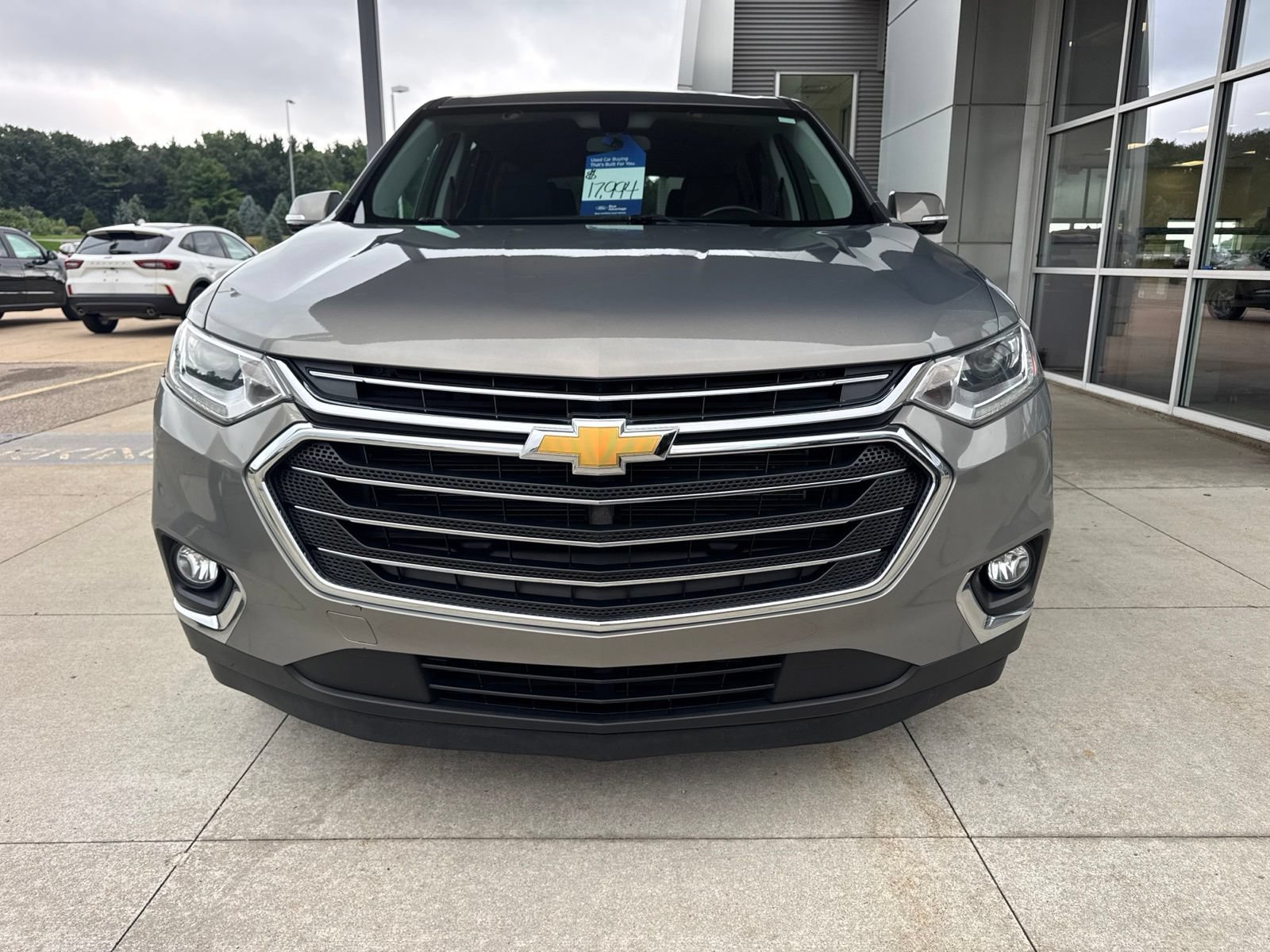Used 2019 Chevrolet Traverse LT FWD image 11