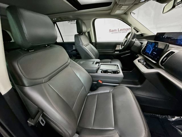 Certified 2025 Ford Expedition Active AWD/4WD image 30